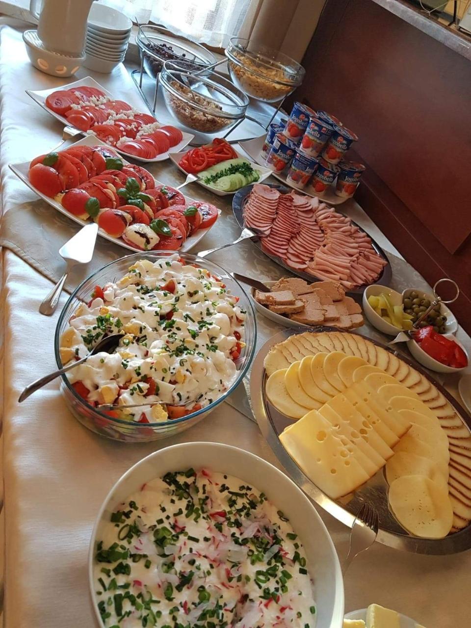 Willa Pod Gwiazdami & Spa Kudowa-Zdroj Dış mekan fotoğraf