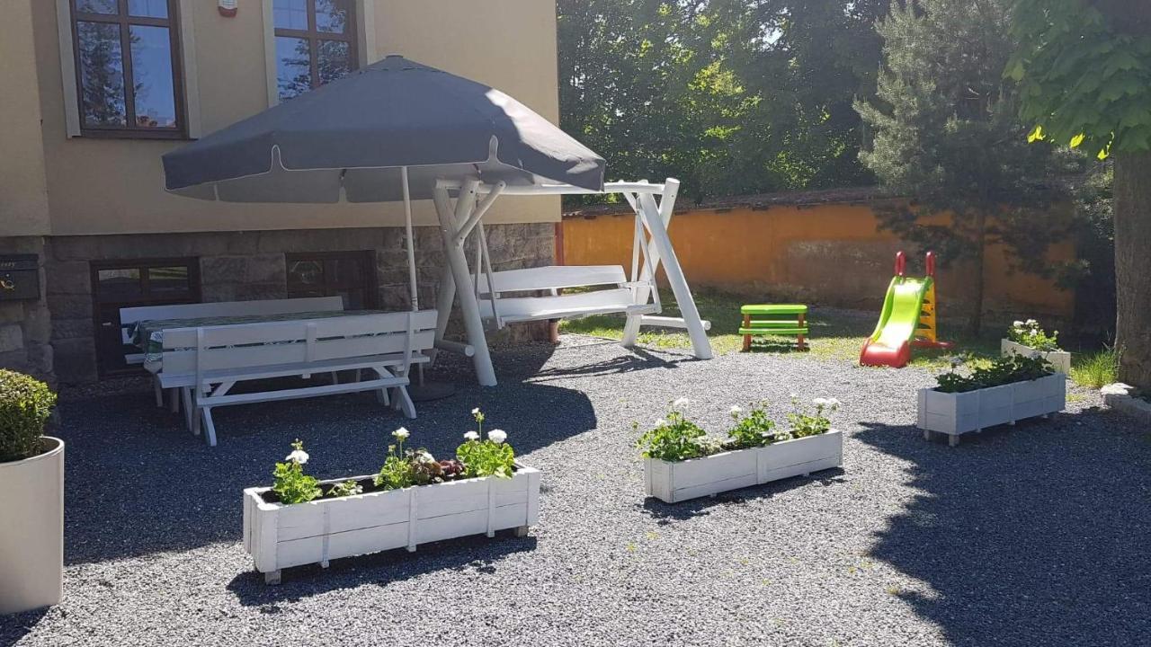 Willa Pod Gwiazdami & Spa Kudowa-Zdroj Dış mekan fotoğraf